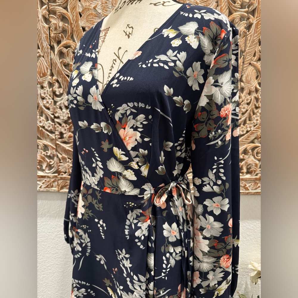 CUPSHE Floral Print Maxi Dress A-line Long Sleeves Wrap Dress- size M (8-10) - Picture 7 of 16